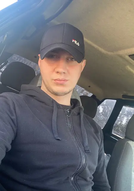 Егор из Полысаева, мне 26, познакомлюсь на одну ночь