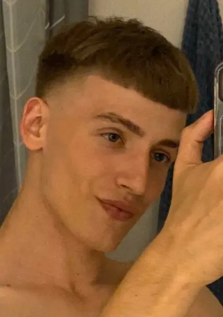 Я Van, 19, из Реутова, ищу знакомства без обязательств