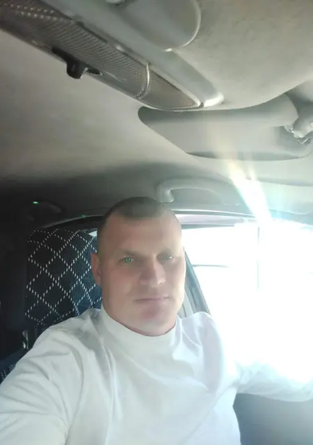 Евгений из Каргаска, ищу на сайте постоянные отношения