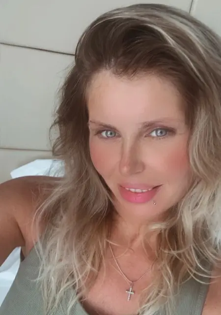 Я Ольга, 43, из Перми, ищу знакомство для приятного времяпровождения