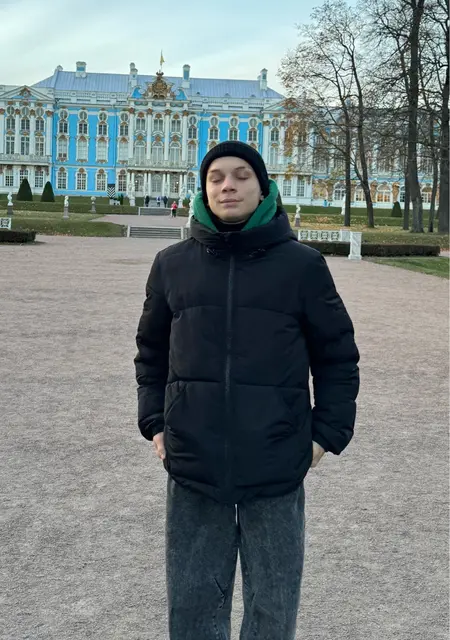 Я Vladik, 20, знакомлюсь на одну ночь в Рыльске