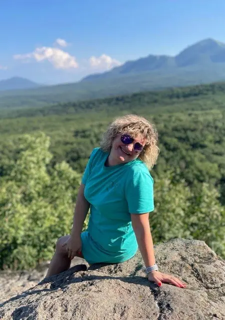 Я Маришка, 45, знакомлюсь без обязательств в Ярославле