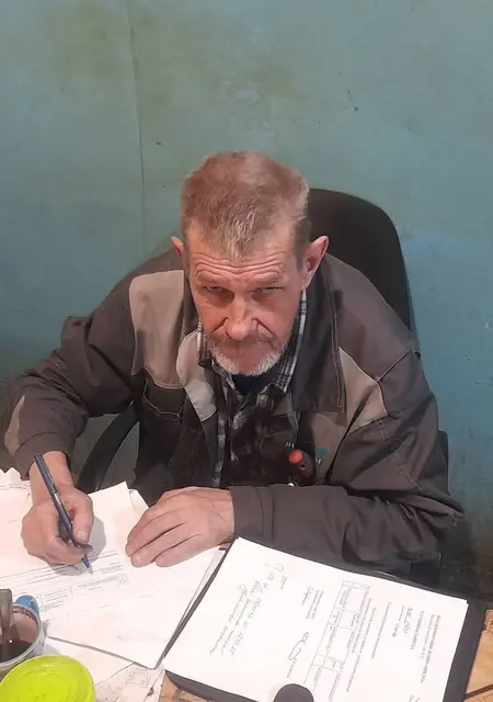 Я Андрей, 59, знакомлюсь для открытые отношения в Верхней Салде