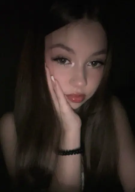 Я Кира, 26, знакомлюсь для общения в Красногорске