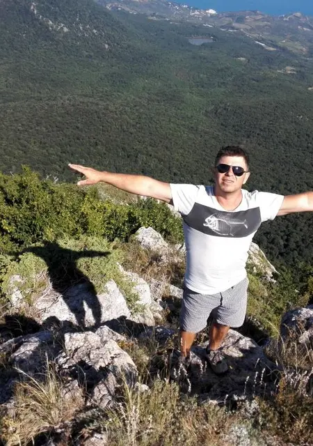 Я Alex, 53, знакомлюсь без обязательств в Алуште