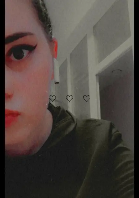 Елена из Георгиевска, мне 25, познакомлюсь для постоянных отношений