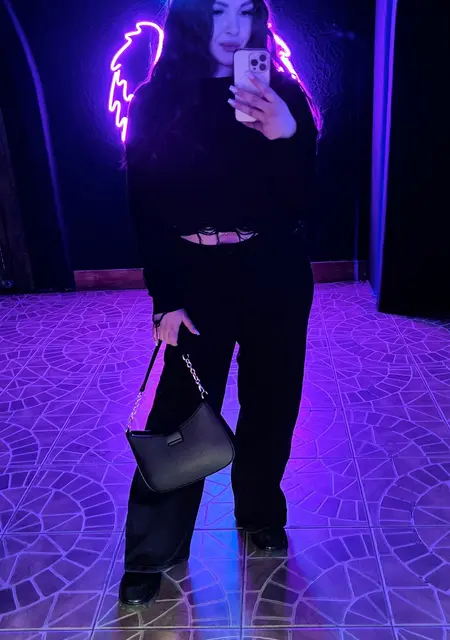 Алина из Долгопрудного, ищу на сайте открытые отношения