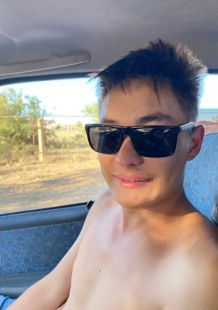 Коля из Элисты, ищу на сайте знакомства без обязательств