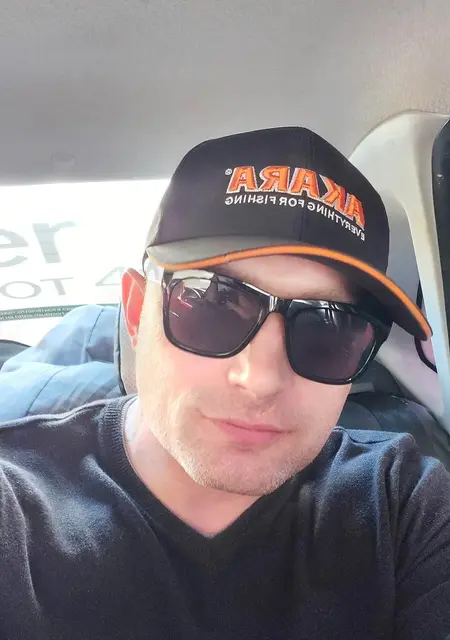 Денис из Чусового, мне 42, познакомлюсь без обязательств