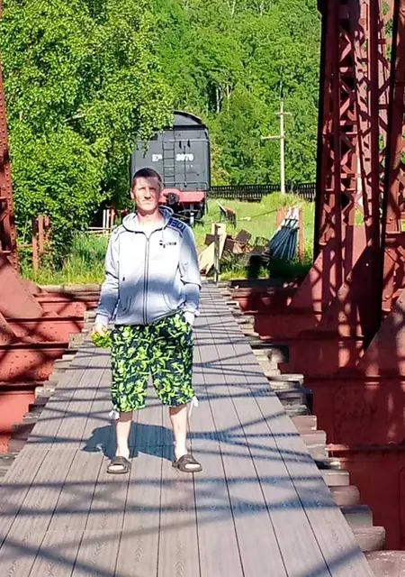 Я Игорь, 39, из Слюдянки, ищу знакомства без обязательств