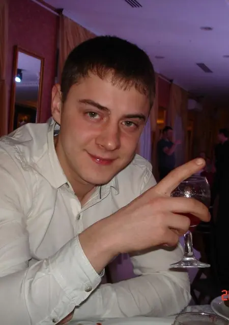 Я Сергей, 25, знакомлюсь на одну ночь в Вичуге