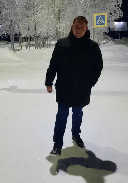 Я Виталий, 42, из Кировска, ищу знакомства без обязательств