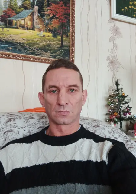 Я Эдуард, 49, из Березовского, ищу знакомства без обязательств