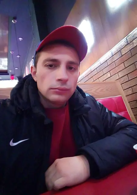 Игорь из Белой Калитвы, мне 33, познакомлюсь на одну ночь