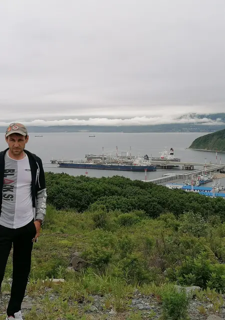 Саша из Фокина, ищу на сайте знакомства на одну ночь